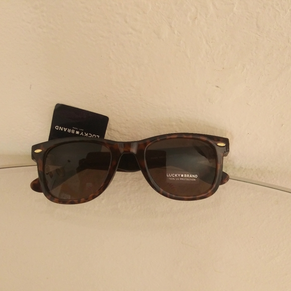 NWT LUCKY BRAND SUNGLASSES EYEWEAR ACCESSORY - Picture 11 of 12